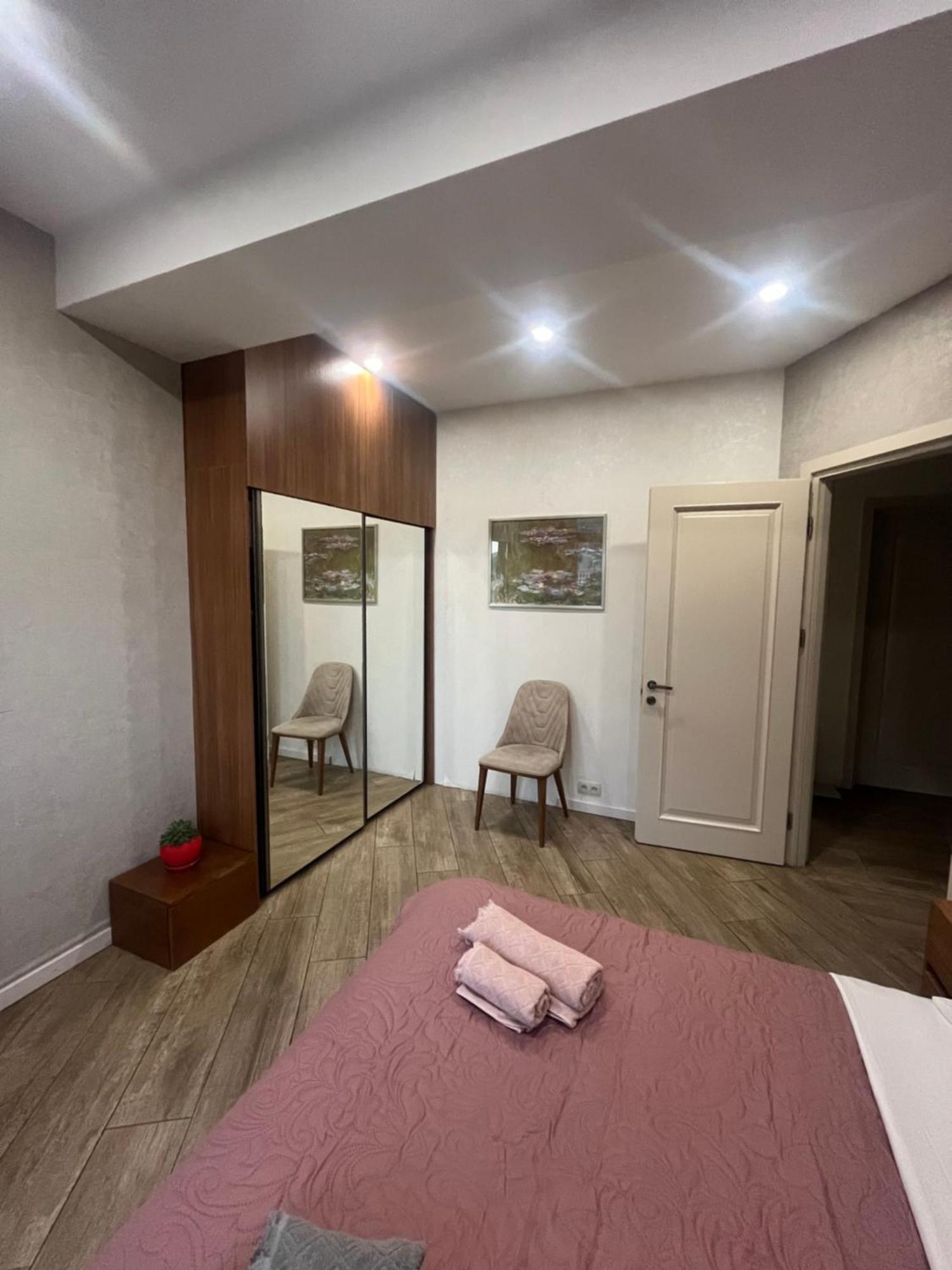 Panorama Khiliani Apartment Тбилиси Екстериор снимка