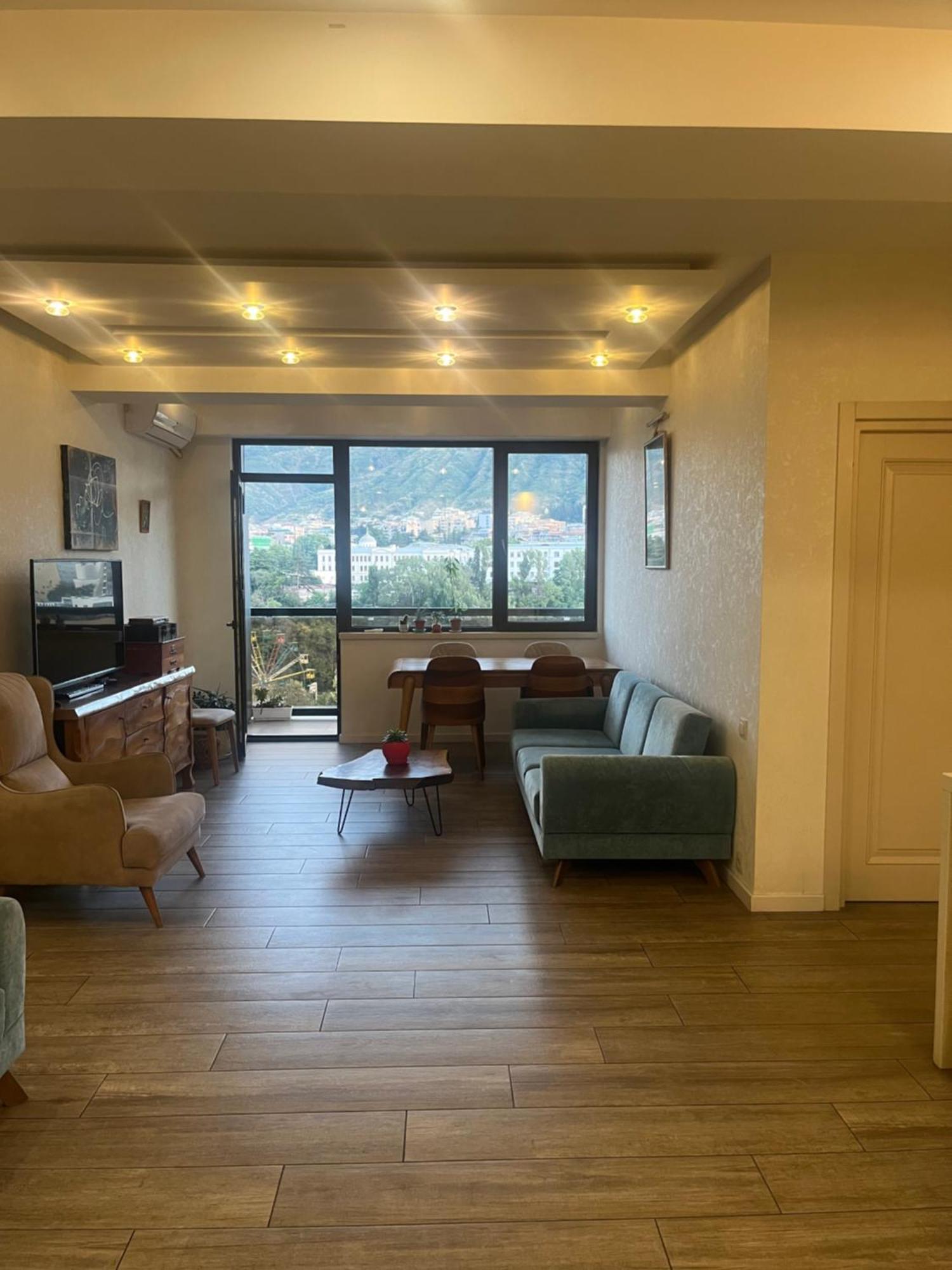 Panorama Khiliani Apartment Тбилиси Екстериор снимка