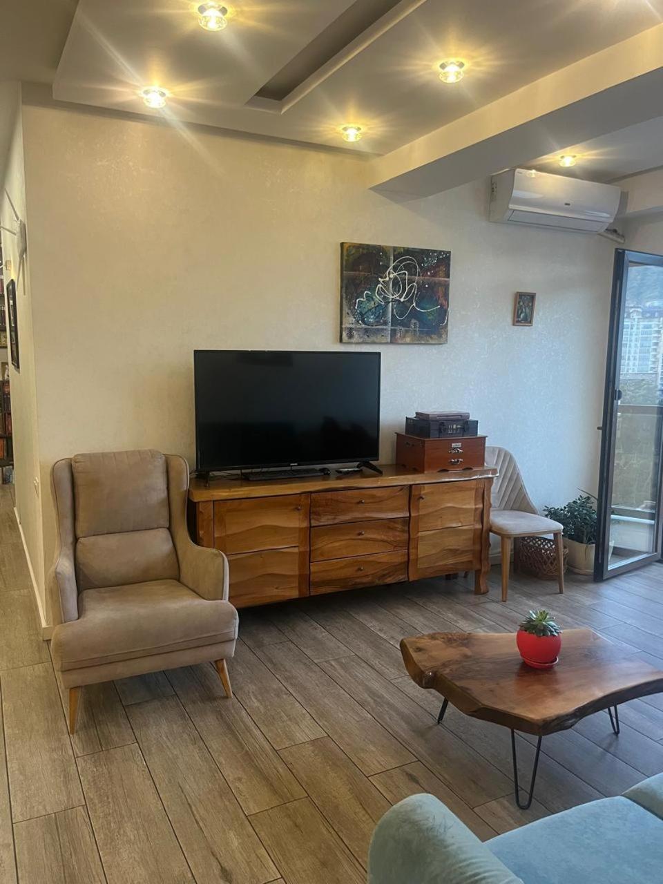 Panorama Khiliani Apartment Тбилиси Екстериор снимка